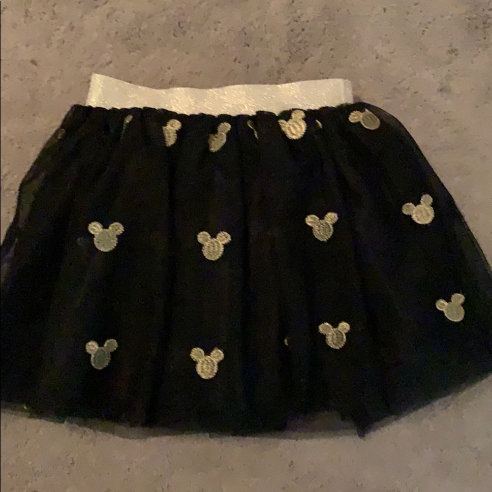 Hanna Andersson Disney Mickey Mouse tulle skirt.